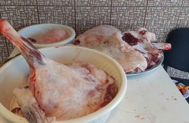 اهدای گوشت قربانی به مرکز