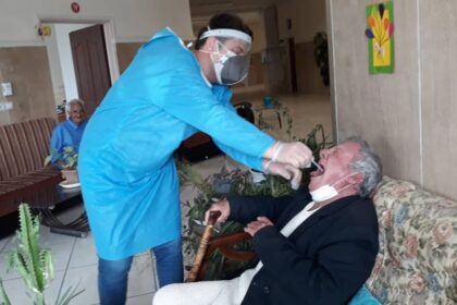 مراقبت از سالمندان در زمان کرونا