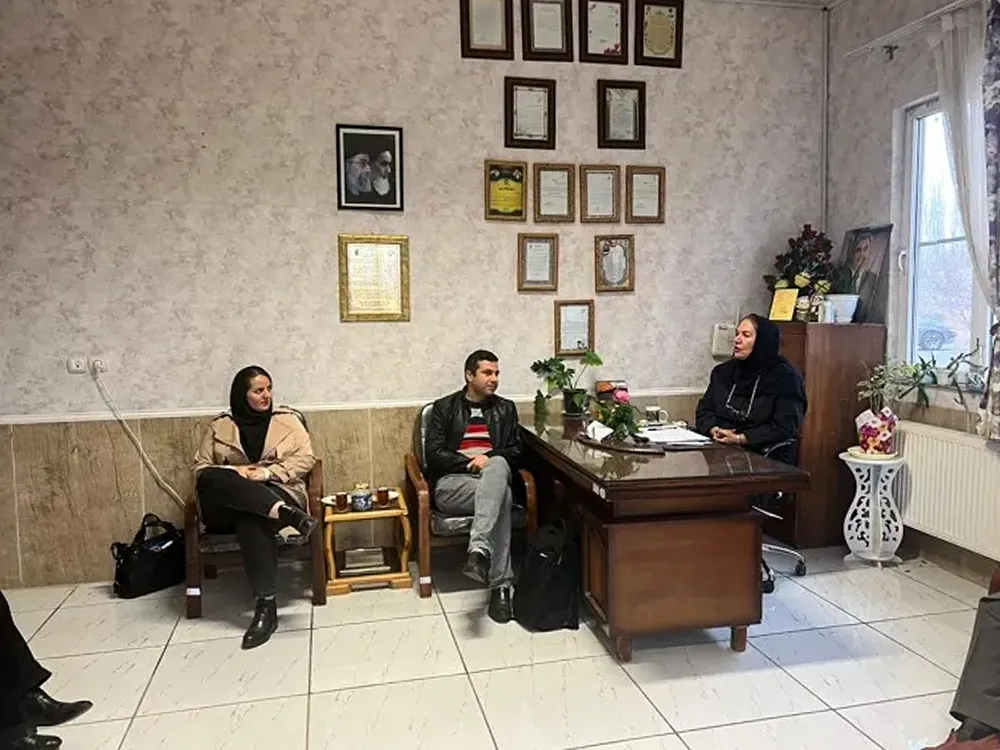 بازدید دانشجویان ارشد سالمندی از آسایشگاه مهر کوثر خوی در راستای ارتقاء آموزش و پژوهش